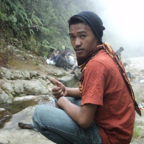 muh_rijalahmad's profile picture. kiss hug for my famili :*