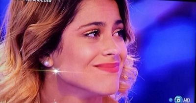 cuenta dedicada a @Tinistoessel aqui en contraras nueva info de ella , un FAV de Tini y simplemente tini en mis manos