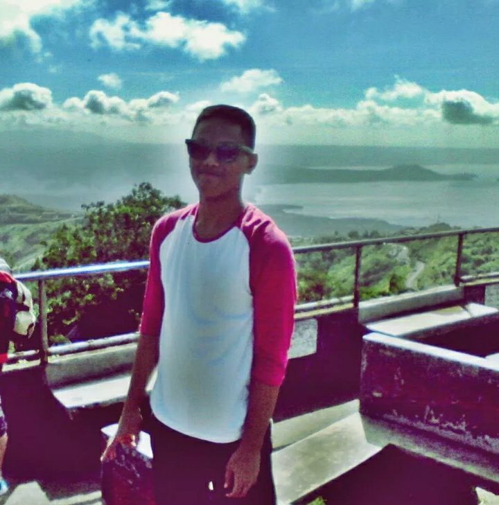 || Education Student || #RihannaNavy || Dreamer || Music Lover ||