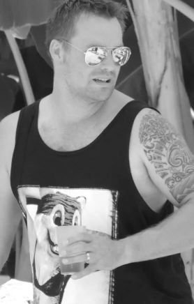 brinleyk42's profile picture. Father,  Teacher,  wine-snob, cheese - fiend.