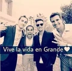 WAAAZZZZZAAAA! Soy Jennifer, amo a Big Time Rush y amo a Carlos Pena y bleep blap bloop.