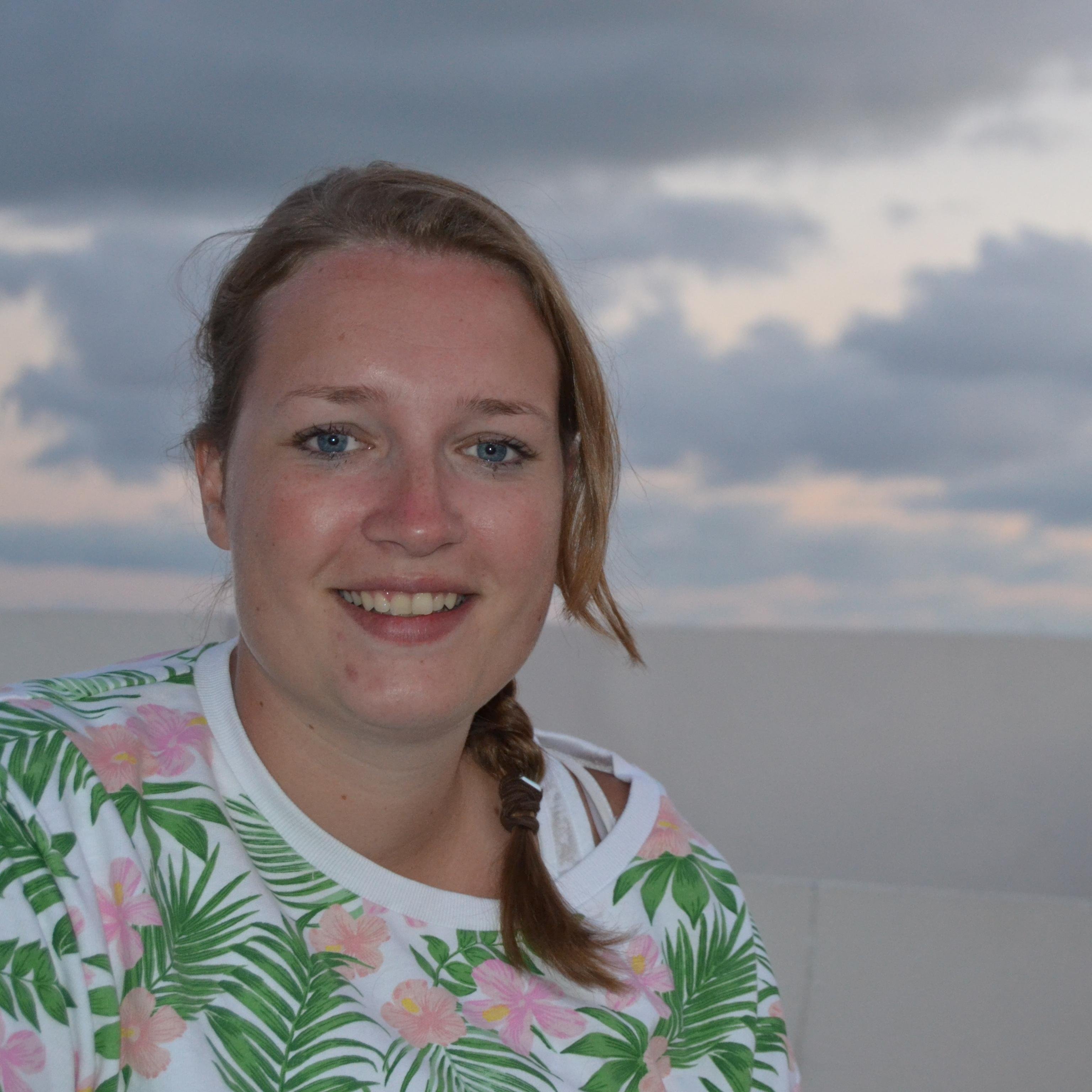 Journalist @omroepwest | Eigenaar Nadine Rowaan Media | Master of Arts | Oud @RTLZ en @RTLnieuws | Gek op nieuws, sport, Rotterdam, lezen, fotografie en reizen