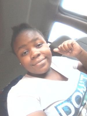 im just young ladyy trying to make some out my life!