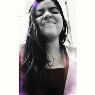 Vivo nas nuvens porque o mundo ta cheio de sacanas!