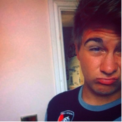 16 years old▪️From England▪️I play Rugby▪️Liam Smith✌️