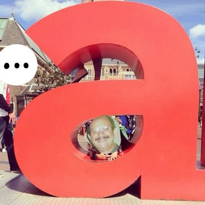 ucevista,venezolano,dermatólogo,investigador clinico, docente.