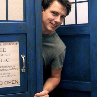 Hello there. *winks* Captain Jack Harkness at your service, and I do mean any service. I work at Torchwood. Bi/Single/RP #dєmєntrα