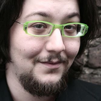 Schauspieler, Nerd, Vater, Headbanger
Kontakt: http://t.co/jVChI6dNmf