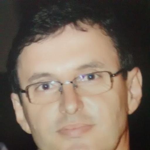 Meus passatempos preferidos são leitura e momentos de laser com minha família. Sou esposo, pai de dois filhos. Sou Advogado e funcionário público.