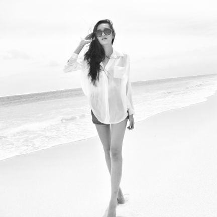 claudiaester's profile picture. ig: claudiaester | celeste.ethereal