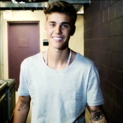 turn notification to know when and where justin follows and how, I will also do a dm spree.[ask for a fb]