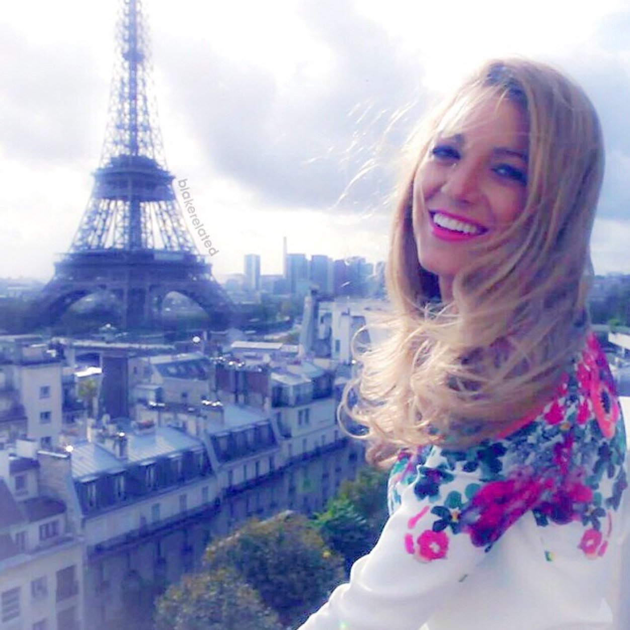 LaurenMasonOF's profile picture. alone & afraid