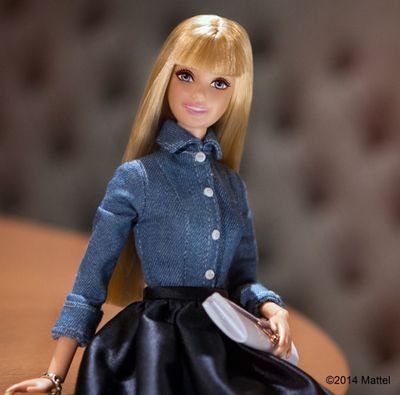 No tan buena como crees, soy rubia. Mami si ves esto yo no he sido.. Barbie's official style feed
