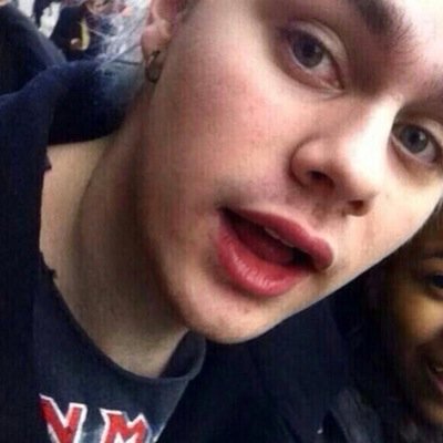 FOLLOW @CLIFFORDAMN BC HE FOLLOW BACK THX ILY