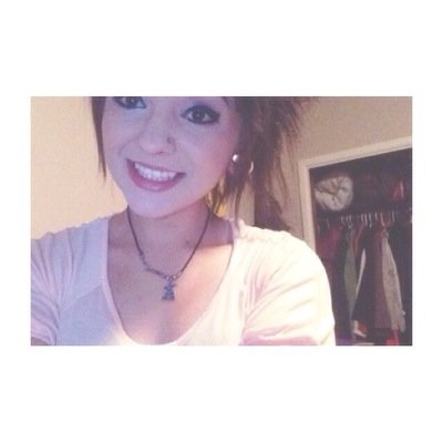 bmth_143's profile picture. DREAM BIG AND WORK HARD