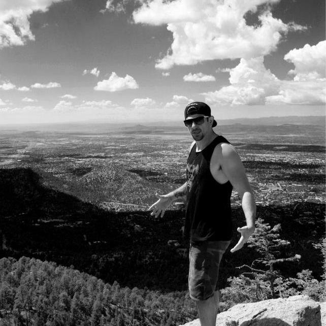 UX Designer, Visual Communicator, Tattoo Collector, BJJ'er, & Crossfitter. Son of the 505 now in TX.