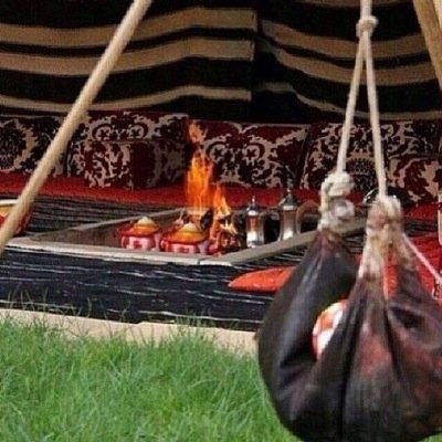 أمنيتي أن احظى بِتلك الجنة التي لا يتسللها حزن ولا يباغتها همّ ♡