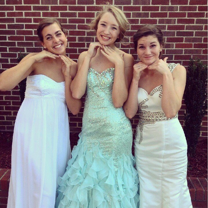 haileyy_24_'s profile picture. Exodus 14:14