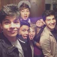 ♥♥♥Youtubes ♥♥♥ Gracias A Ellos Reímos En Momentos Dificiles♥
