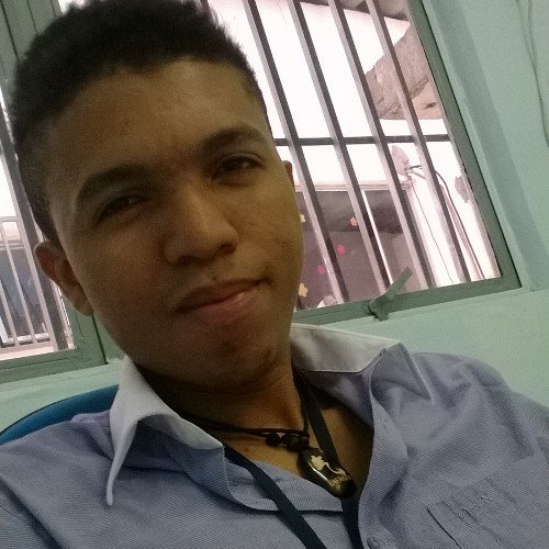 Crente e confiante em um Deus tem poder para salvar. Cristo