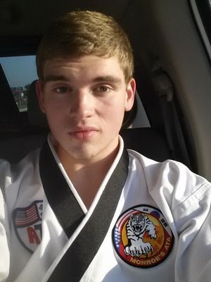 Hi my names is Michael Monroe. I am a 4th degree black belt in taekwondo and I love watching Pewdiepie!!!