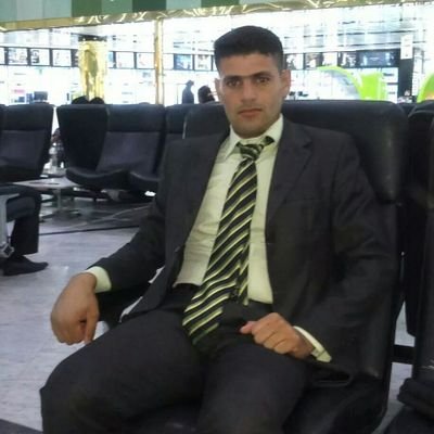خريج كليه شرطه العراقيه وطالب كليه القانون