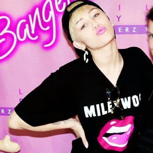 Miley Cyrus y oriana sabatini♥
