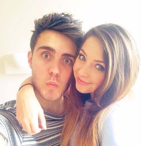 My name is Lorena, i'm 17 years old, i love to watch a lot of TV shows such as PLL, TVD..., and a lot of youtubers such as Zoella, PointlessBlog and so on :)♥