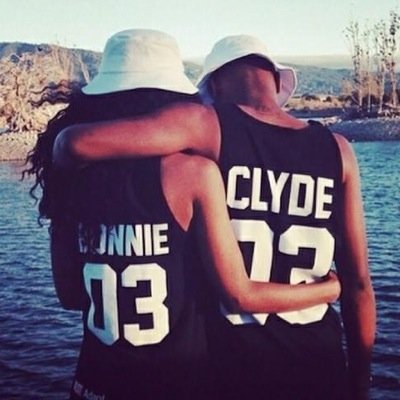 FafaMamouni's profile picture. ALGERIENNE/KABYLE ❤️ A la Bonnie&Clyde Clik Beng vie de dingue , poto attrapes le volant j'moccupes de charger les flingues