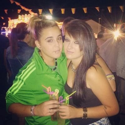 viivo enamorada de mi gordi ,nada mejor que tu.somos dos en uno y uno en dos :)
