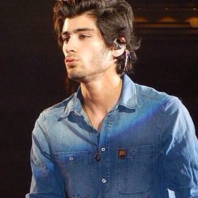 hi! ✖️ @94stylescurls ✖️ gave you a free follow, so please follow her back! thanks and Ily!
