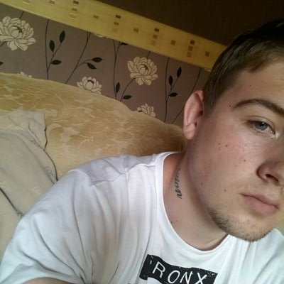 main account @_FVCKPAUL. English/Italian, 19.