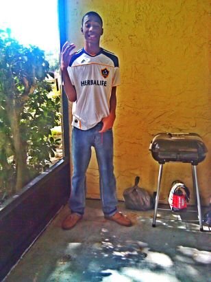 Follow Me!!  
Free Dp 
Free Yg 
Free Audi