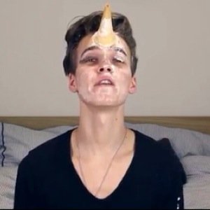 @zoellapunk puzza--