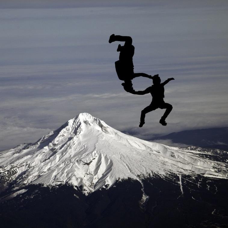 Pacific Northwest's premier USPA drop zone located 30 minutes south of Portland, Oregon. Best rates! #comegethighwithus!