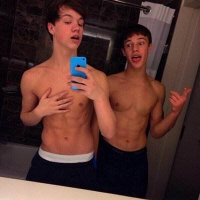 hey ur cool well follow @royalgrierss cuz 4.5k is cool too