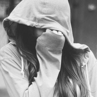Amoureuse, seule et imparfaite.