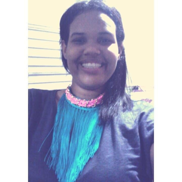 Student Pychology early education UNPHU Instagram : Saraibaez , Simpática, conoces mis artes en Instagram @sg_bra
