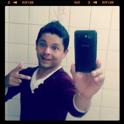 Nova criatura eu sou ...
velho  homem  jah  morreu...

vcs podem me chamar  de kuadrado