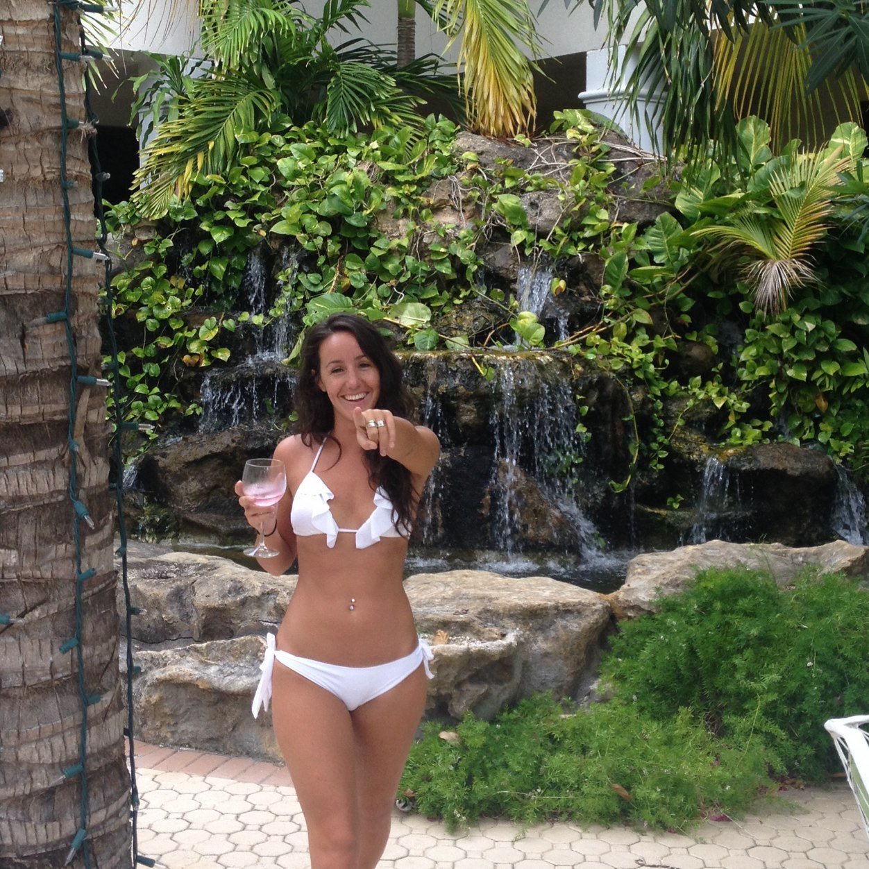 jessecaalyson's profile picture. ♡ - - been around the world, ain't the same without you