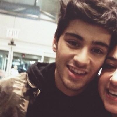 Please follow @ZOUISONCRAIC she follows back☺️