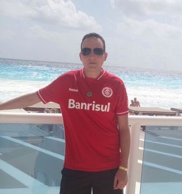 alexlecosander's profile picture. 