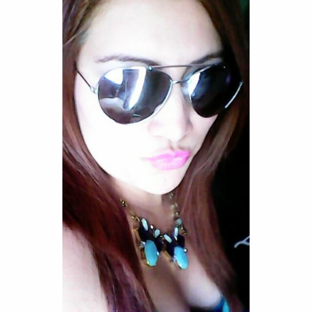 ToDo mUy Especial soy muy cariñosa divertida a veces enojona pero todo exelente =)