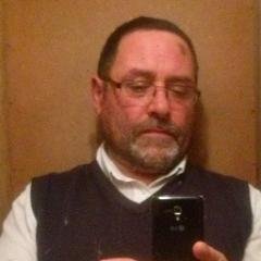 58 años casado 1 hija Funcionario Municipal Bachiller en Administración de Empresas en UTU DURAZNO Hincha de NACIONAL y WANDERERS de Durazno