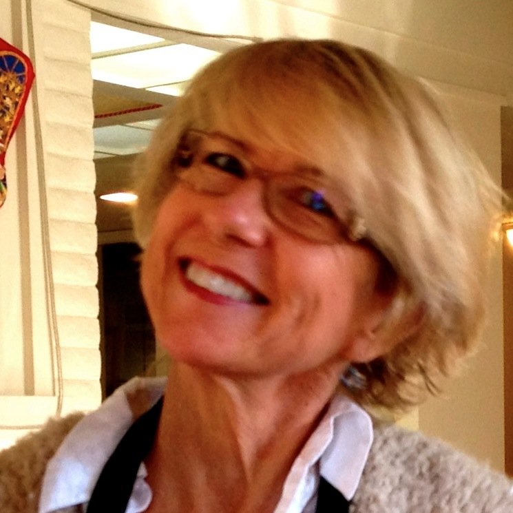 I am an artist who loves teaching kindergarten in Vallejo. I live in Marin. I love dancing, riding my motorcycle and connecting w friends and family.
