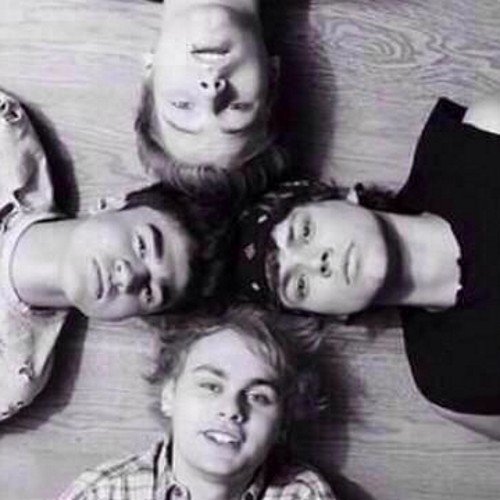 This is my new 5SOS account.          don't know what happened                  to my other     I've got AMNESIA ✨✨✨