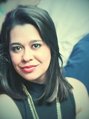 vickifarias17's profile picture. 