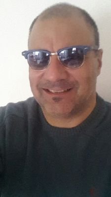 argentino - peronista - quemero - Un libro: Papillón. Una película: la terminal. un pais que no sea Argentina: Italia. una comida: Asado