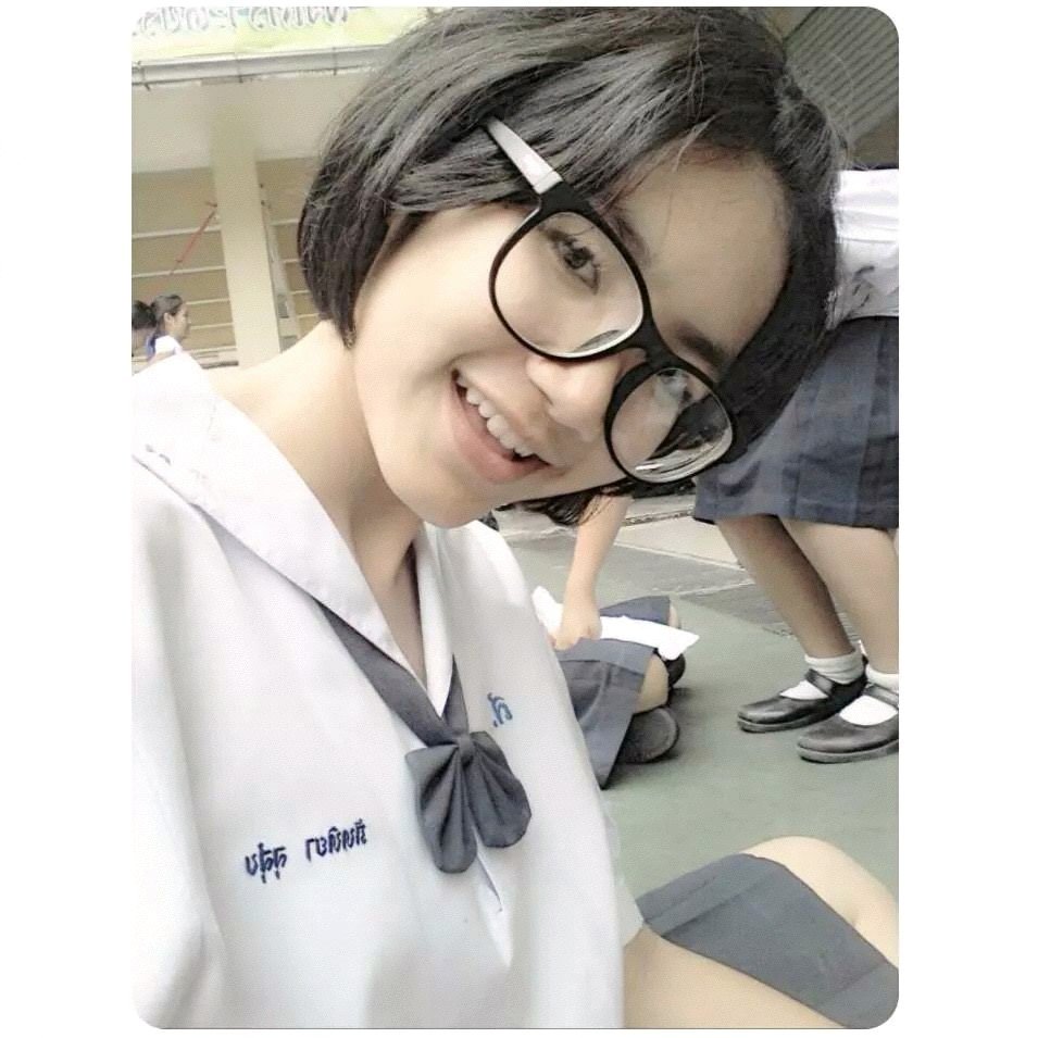 ก้เข้าใจว่าเราเป็นได้แค่ไหน แต่ก้บังคับใจไม่ได้สะที
ไม่เคยจะท้อถอย แต่กับเทอมันรุ้สึกหมดเเรงเมื่อเทอบอกว่า เหงา