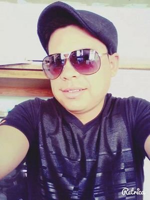Soy enfermero general. me gusta la musica y la diversion :)